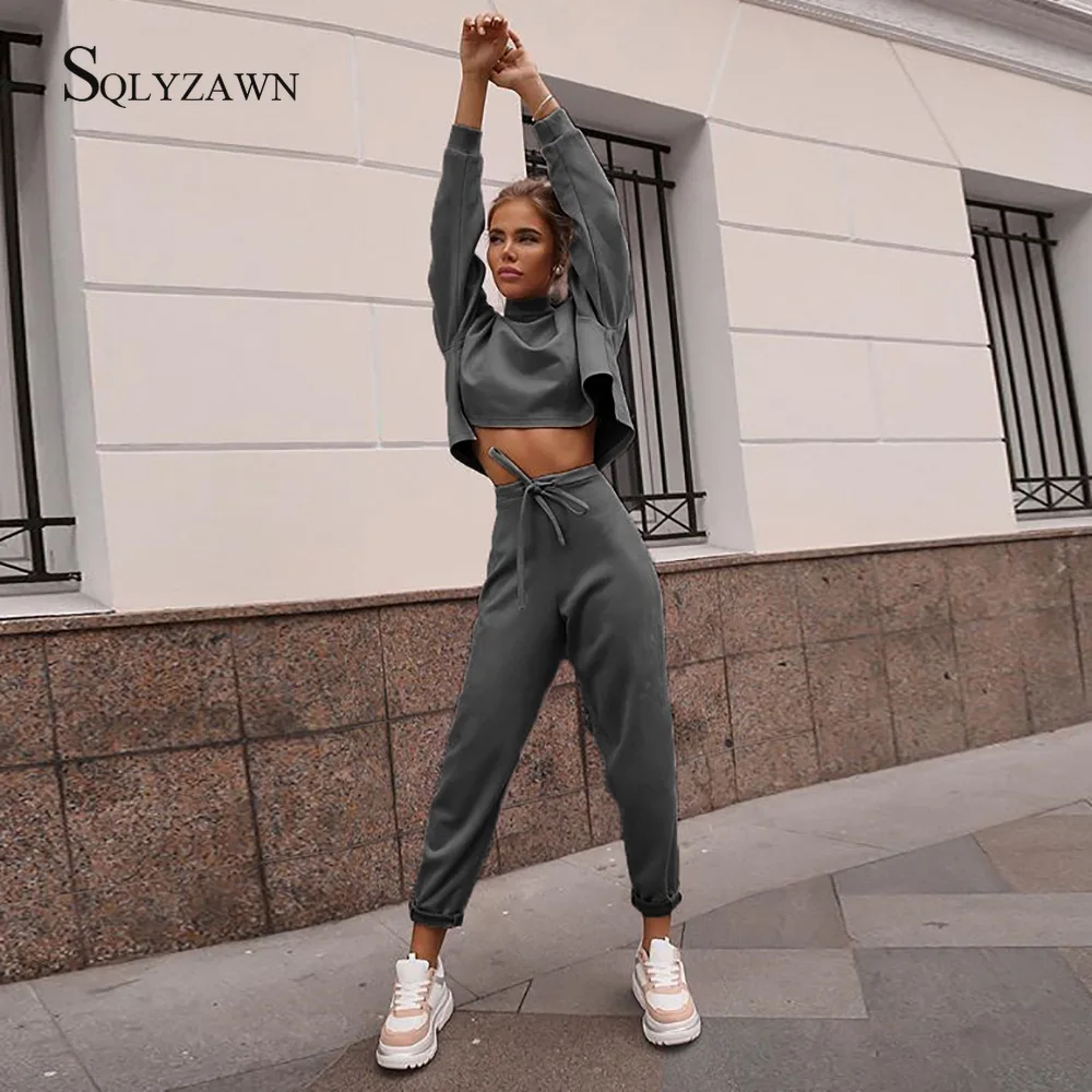 Спортивный костюм женский из 2 предметов Свитшот оверсайз с высоким воротником и