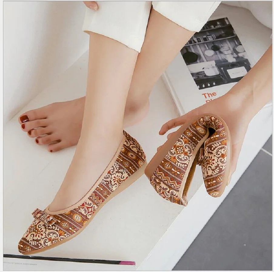 Новинка 2019 года женская обувь на плоской подошве Повседневная Тканевая без