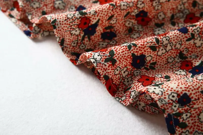 Женское винтажное приталенное платье Bazaleas красное с цветочным принтом и