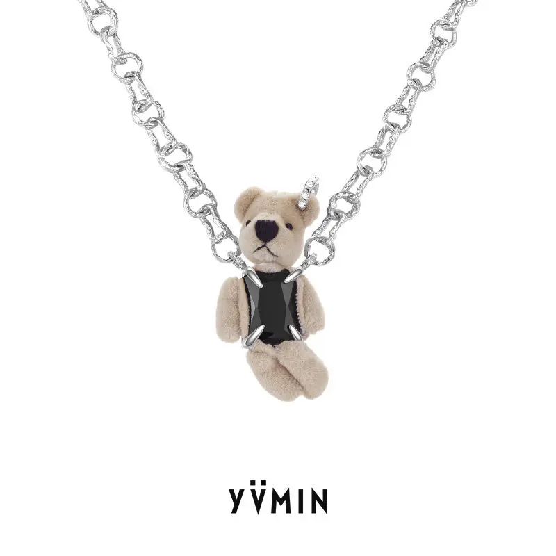 

Yvmin Capsule Series Mysterious Fashion Neutra Bear Puppet Inlaid With Black Gem Necklace S925 Silver