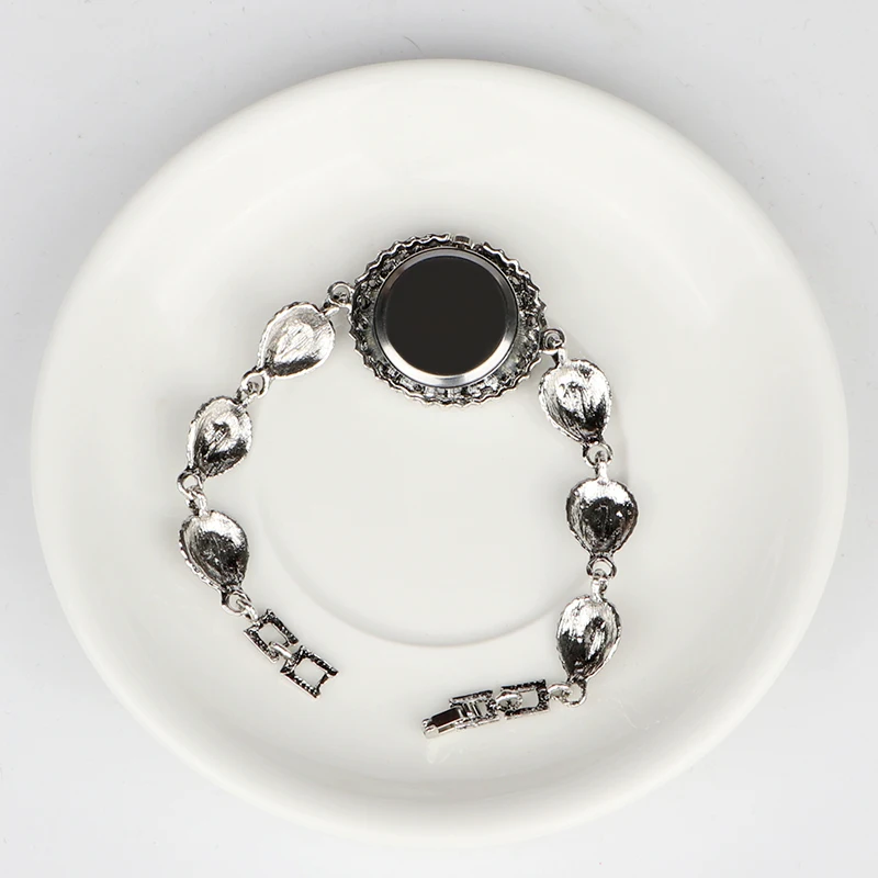 Часы наручные женские кварцевые модные роскошные старинные серебристые подарок