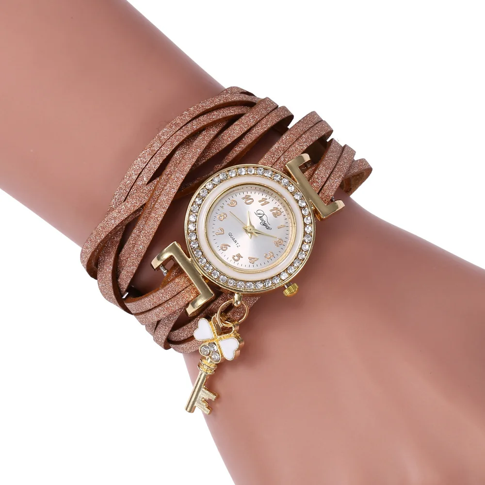 

2021 Retro Style Woven Korean Velvet Bracelet Watch Creative Small Key Accessories Women's Diamond Quartz Watch