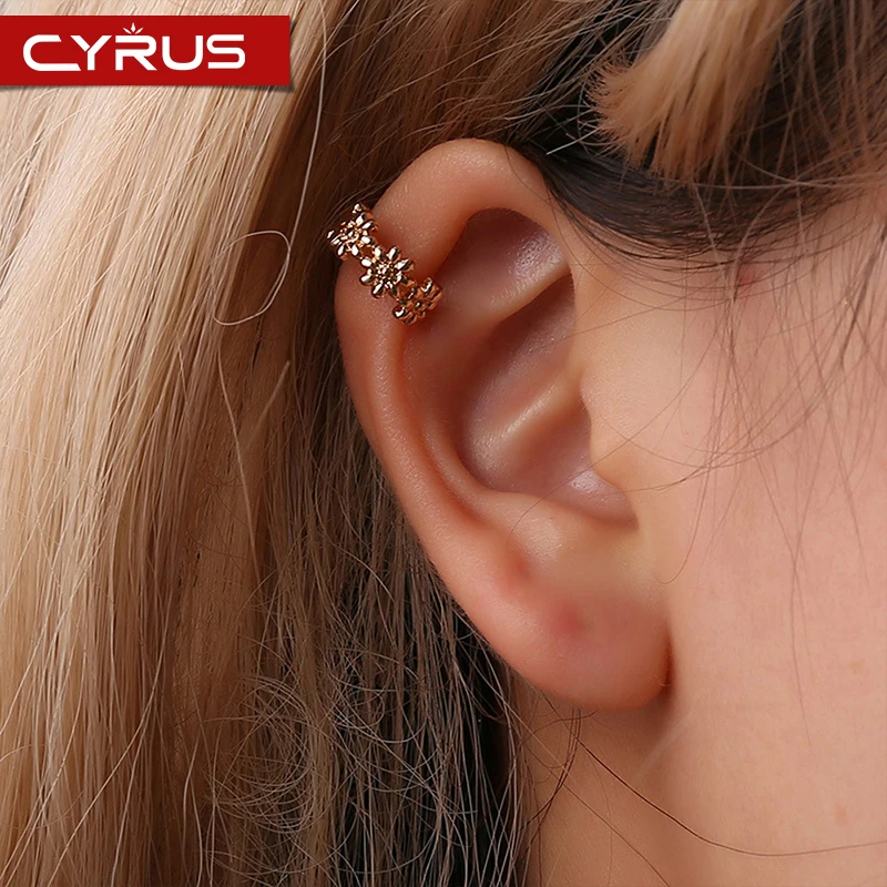 Крошечные изогнутые серьги клипсы с маргариткой для женщин Простые разноцветные