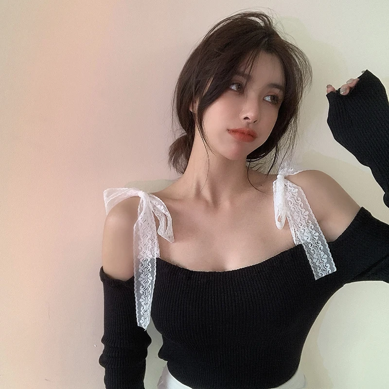 

WOMENGAGA Women Slash Neck Long Sleeve Off Shoulder Splicing Lace Bandage Tops Korean Slim Hot Sexy Short T-shirt 19KD