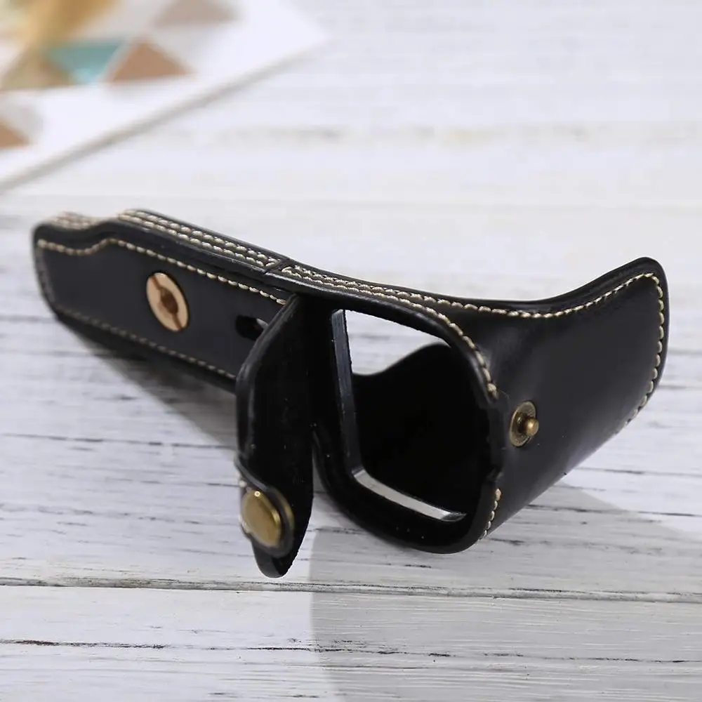 Защитный чехол из ПУ кожи открывающийся снизу для камеры Sony A6600 с отверстием