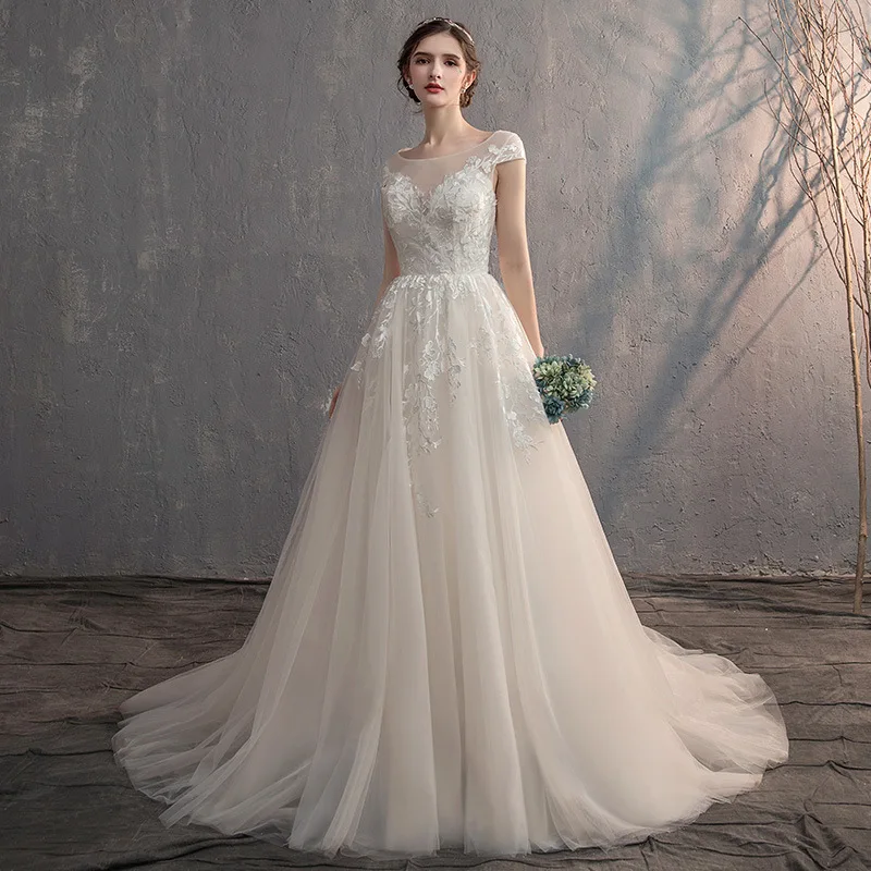 

2021 luxury quality fashion V-neck sleeveless dress long dress elegant and quiet wedding dress high-end white wedding dress