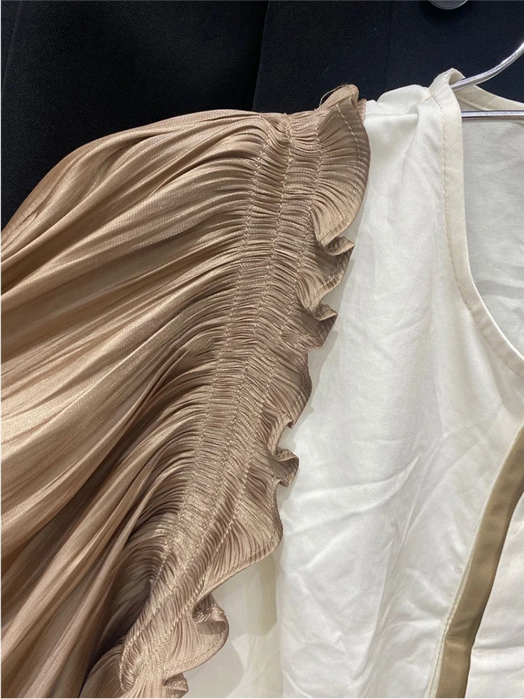 

Contrast color, frills, puff sleeves, stitching long sleeves, round neck shirts, women's autumn new styles, fashion personality