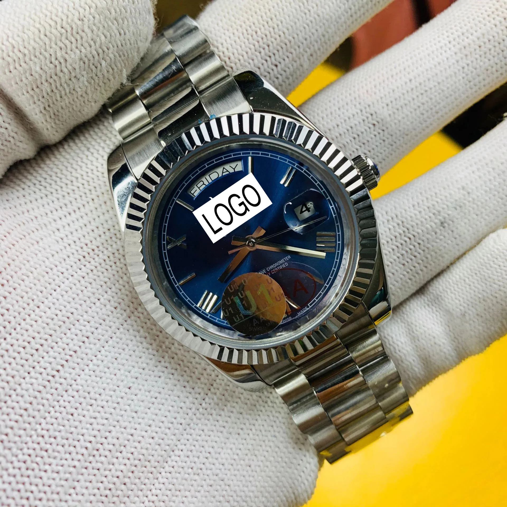 

Free Shipping New Men's Silver Case Automatic Mechanical Blue Dial Sapphire Daydate Watch 41mm