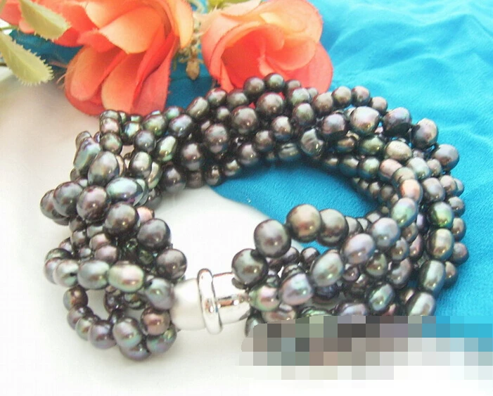 

8Strds Black Pearl Bracelet