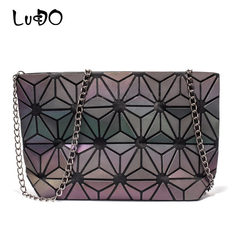 Женская сумка мессенджер lucko маленькая блестящая с цепочкой складной клатч в