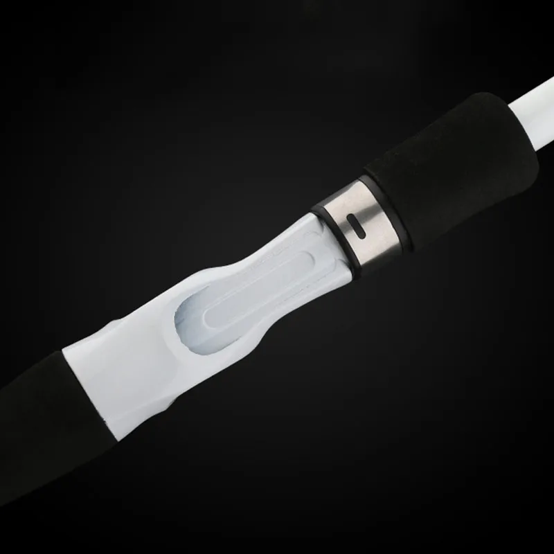 Рыболовная удочка из углеродного волокна с низкопрофильной телескопической