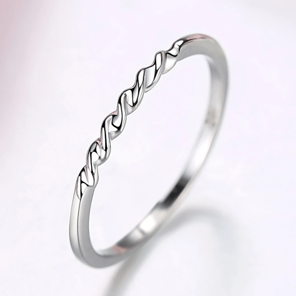Женское кольцо из серебра 925 пробы с волнистой лентой | Украшения и аксессуары