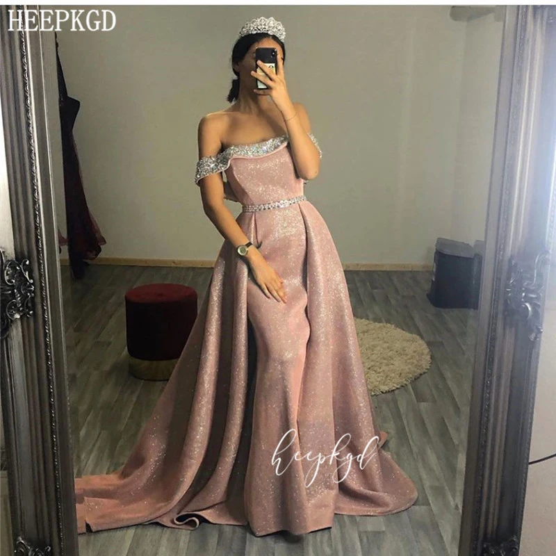 

Charming Dusty Rose Long Saudi Arabic Evening Dress Dubai Boat Neck Crystals Sash Mermaid Formal Dresses For Party Customize