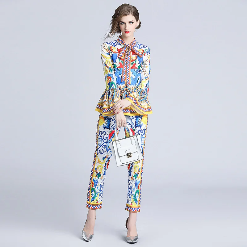 

2019 new Fashion Runway Pants Suit Sets Women's Flare Sleeve Bow Collar Print Blouses and Casual Pants Two Pieces Set