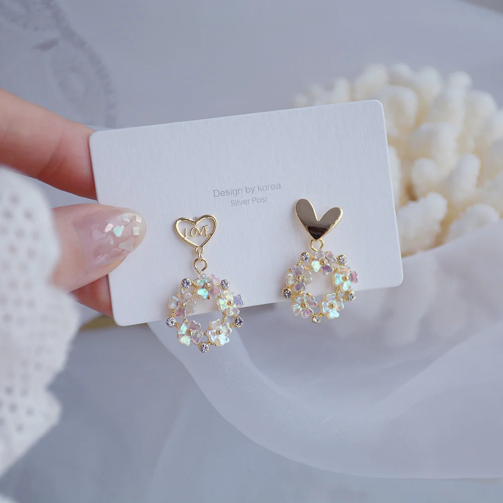 

2021 New Korean Asymmetric Heart Love Letters Colorful Flower Flashing Diamond Zircon Stud Earrings for Women Temperament Simple
