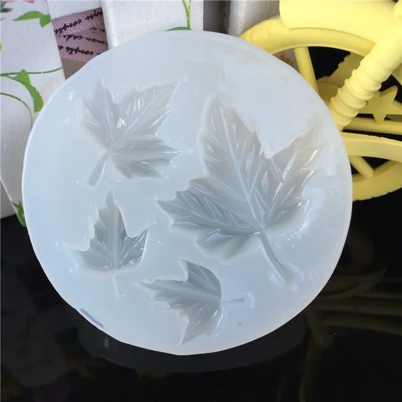 

Maple Leaf DIY Silicone Mold Craft Mould Resin Necklace Jewelry Pendant Making