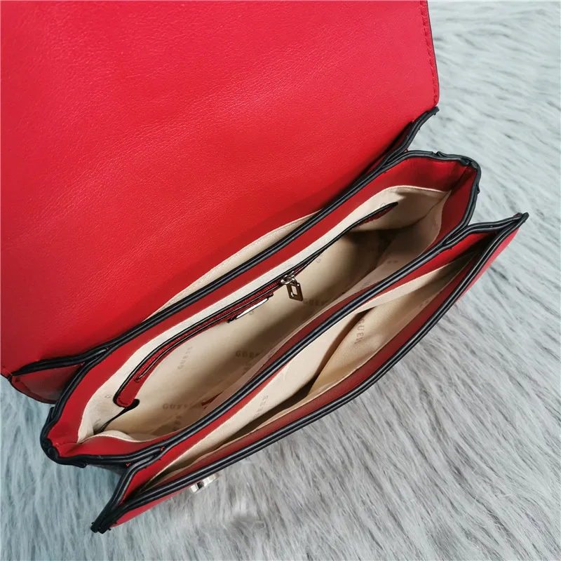

New Twist Lock Square Bag Shoulder Messenger Bag European and American Style Try Women's Bag Chain Bag