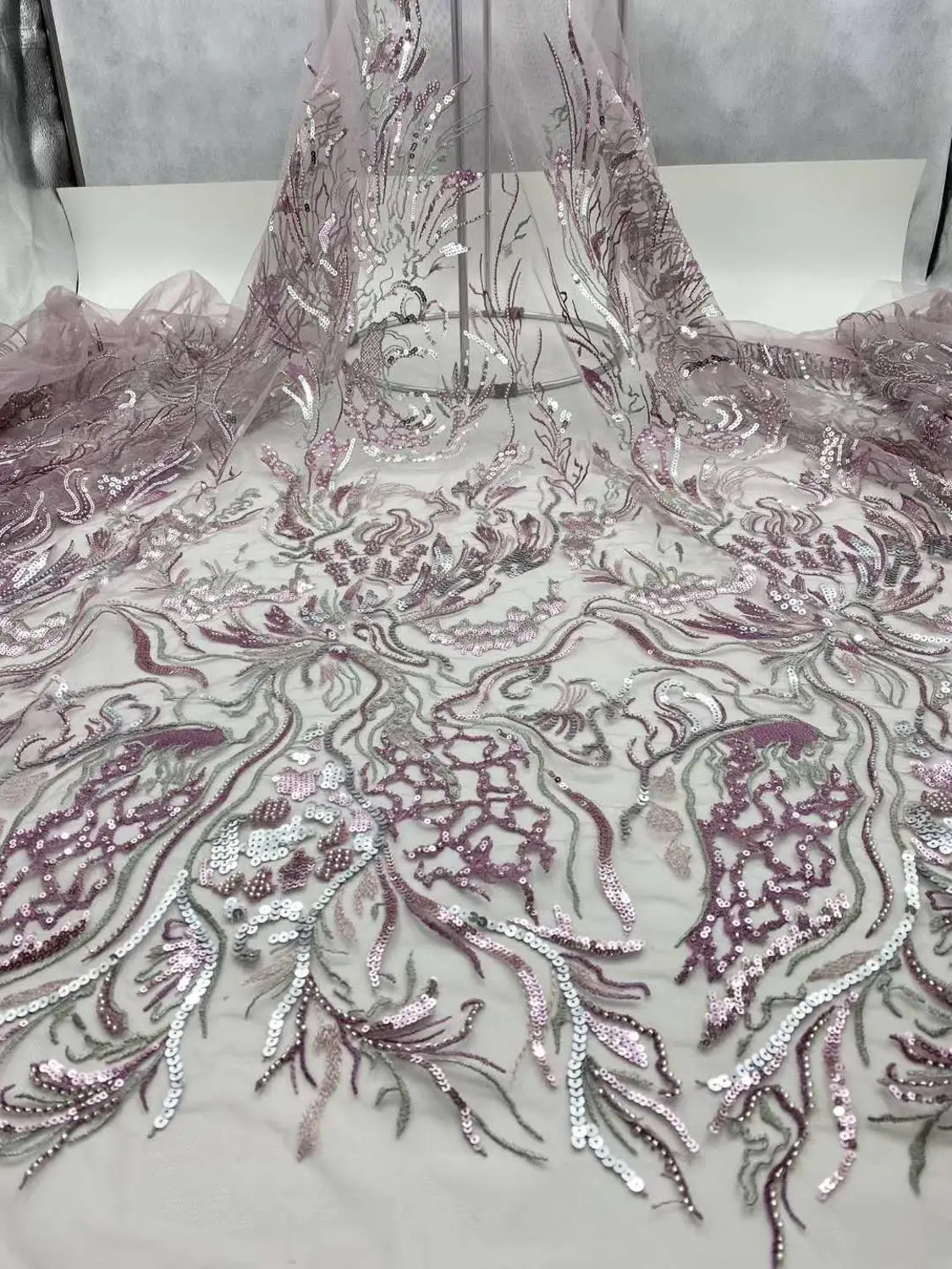 

Newest beads sequin Embroidery French Mesh Tulle 2020 African lace Fabric Niger lace wedding dress/ Fashion /Party Dress Fabric