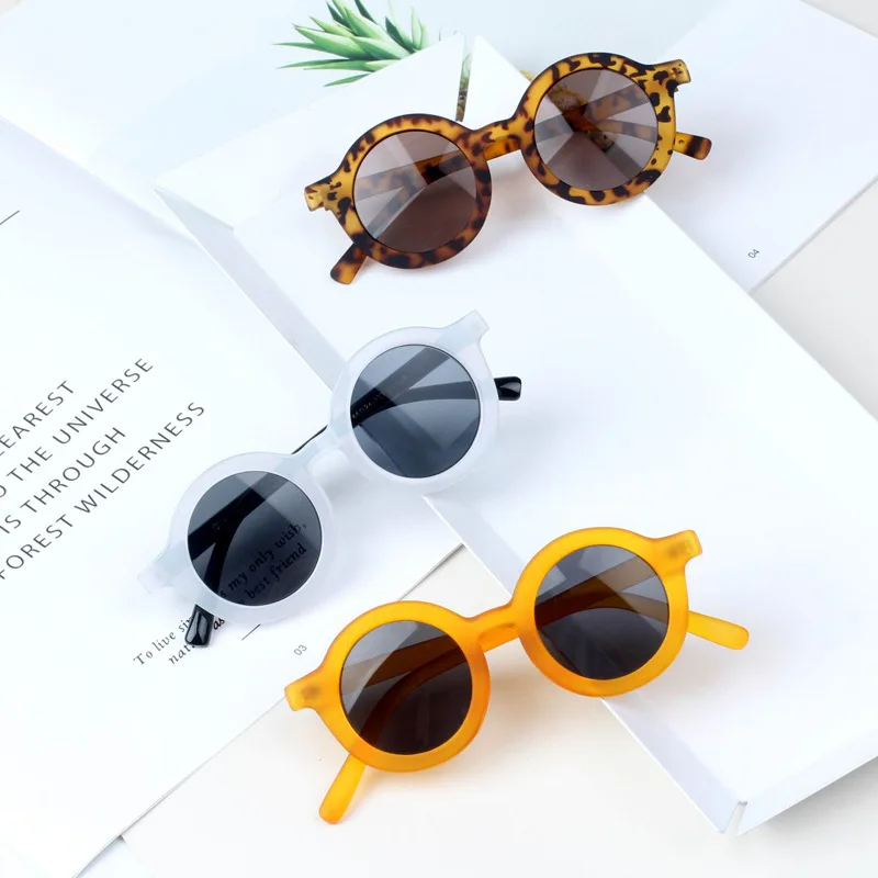

Vintage Round Kids Sunglasses Baby Eyewear Oculos de sol Boy And Girl Glasses Vintage Oculos de sol UA400 Shades For Children