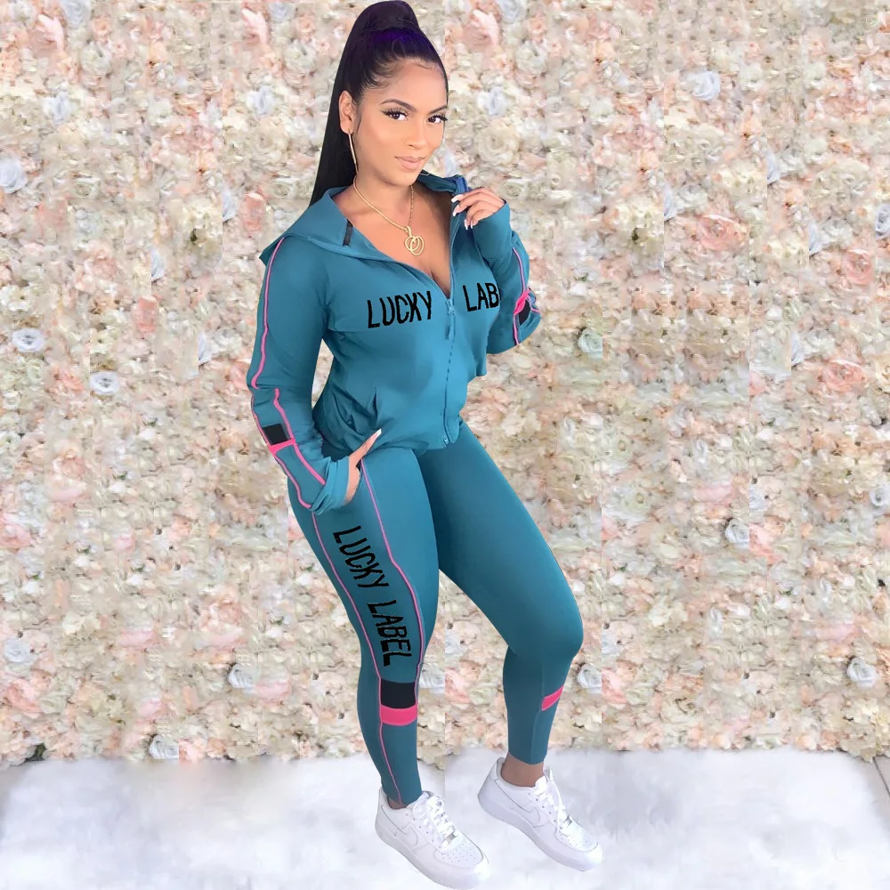 

Женские спортивные костюмы для бега, толстовка с капюшоном и принтом в полоску и надписями + спортивные штаны, Осенние костюмы для женщин, 2020