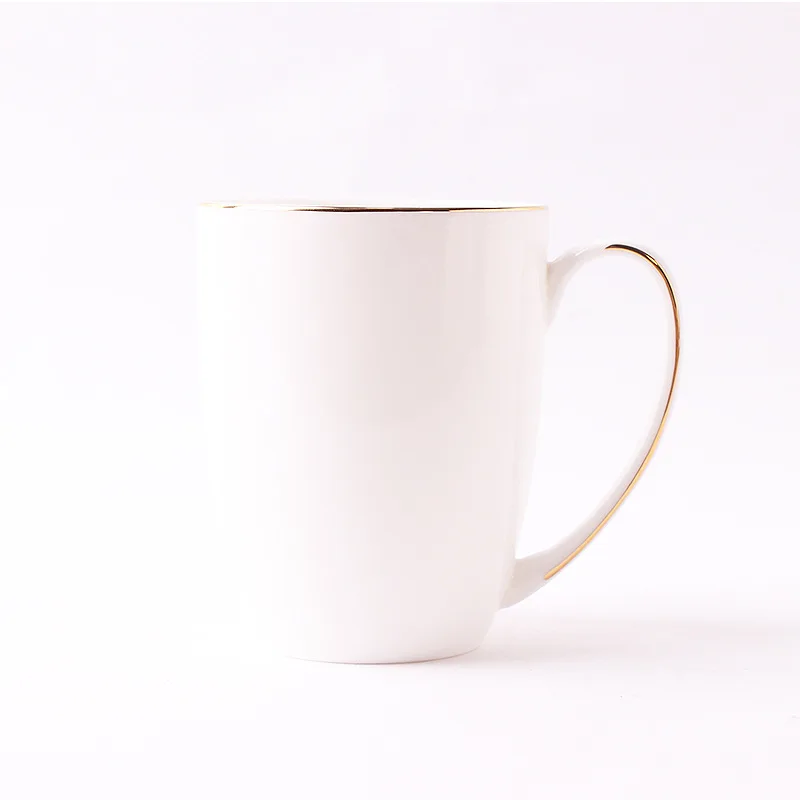 

Керамическая кружка Simplicity с золотым краем