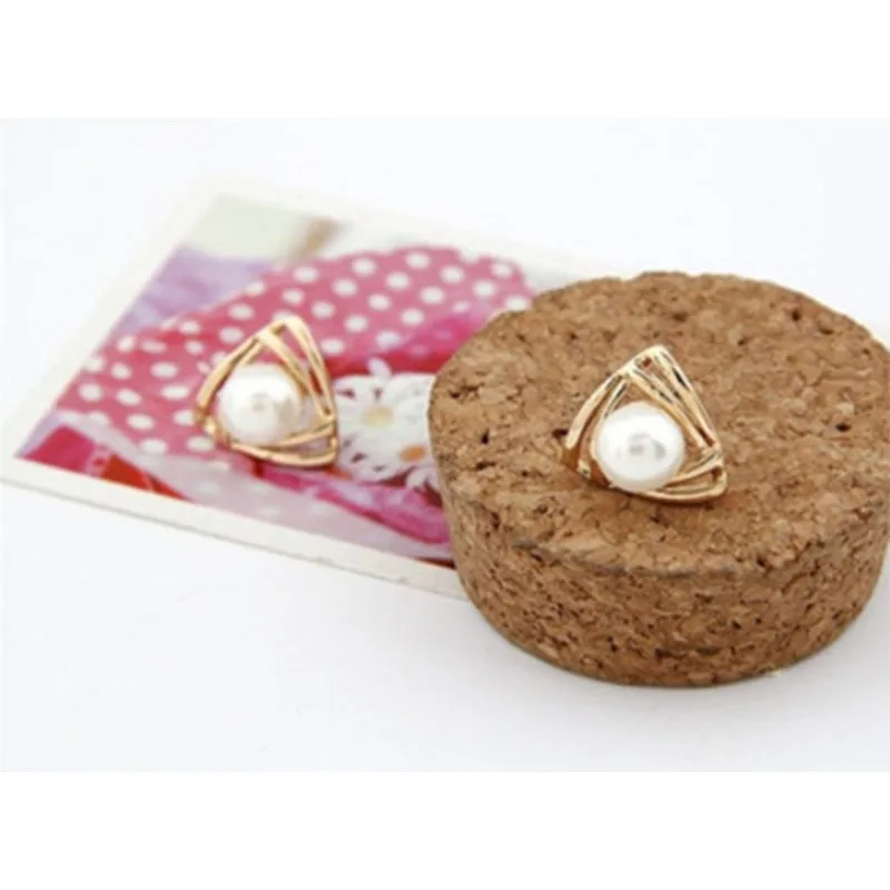 Новые серьги в Корейском стиле треугольные жемчужные серьги-гвоздики для женщин