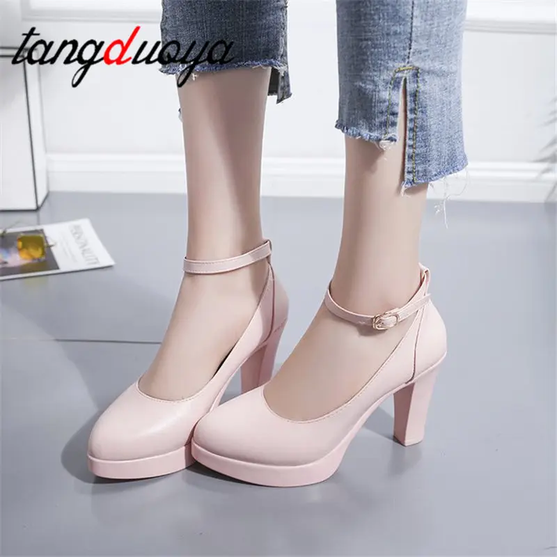 Модные женские туфли на высоком каблуке кожаные с закрытым круглым носком