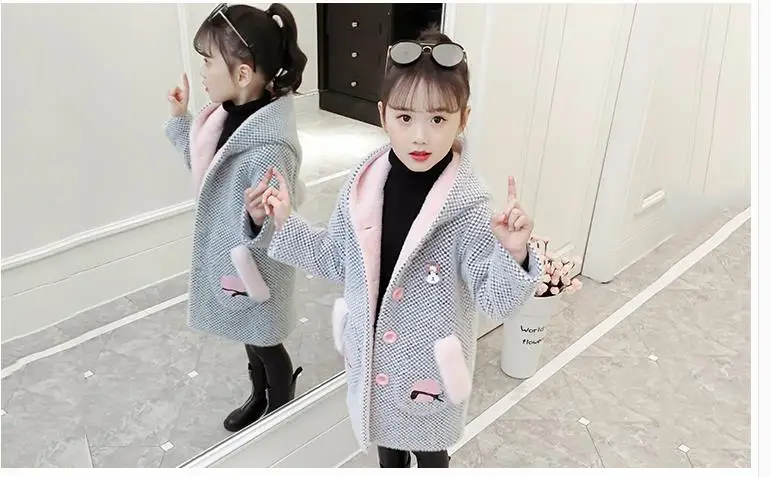 Плотное удобное красивое пальто для девочек 1