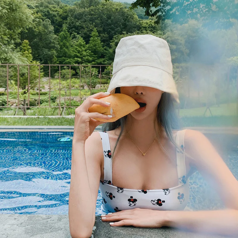 

Fashion Small Floral One-piece Triangle Swimsuit Ladies Vacation Swimsuit One Piece Swimsuit Women