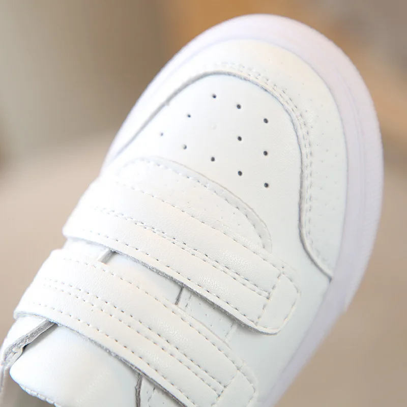 Женские кроссовки для мальчиков и девочек легкая спортивная обувь бега кожаная