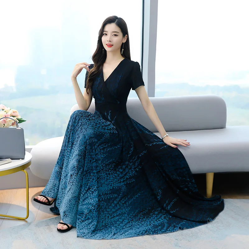 

2021 new dress, summer dress Korean version of large size temperament lady slim slim and large swing dress