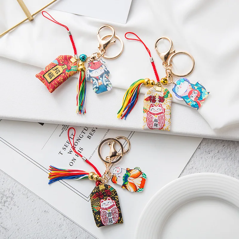 

Eternal Christmas flower keychains Healthy peach blossom love luck wishes to keep with the key chain and golden rope key rings