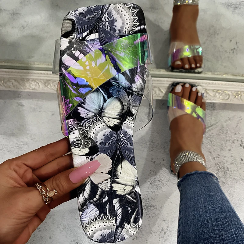 

Women Slippers Light Transparent Flat Slides Wear-resistant Flat Shoes Ladies Sandals Outdoor Summer Sandy women Beach Sandals