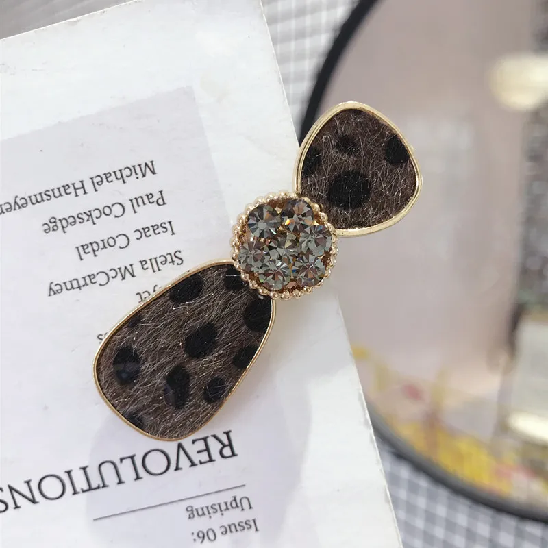 Модные женские туфли в Корейском стиле для девочек модная обувь с украшением