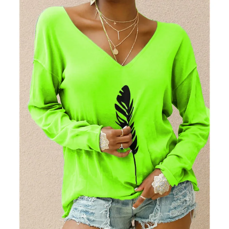 Женская футболка с принтом в виде перьев осенне-зимняя свободная V-образным