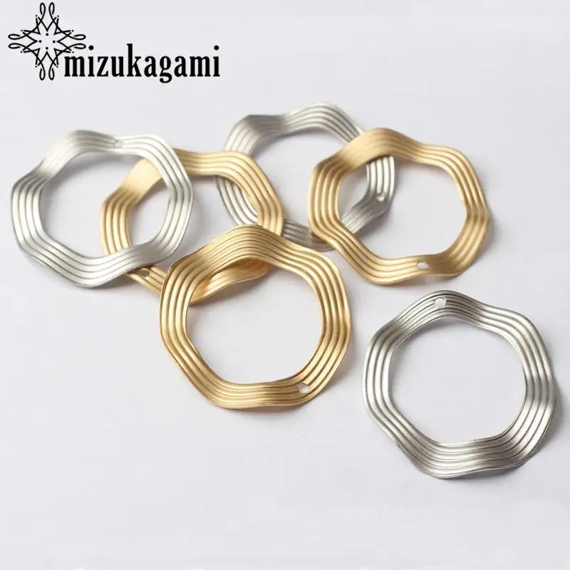 Подвеска из цинкового сплава с золотыми искаженными круглыми полыми подвесками