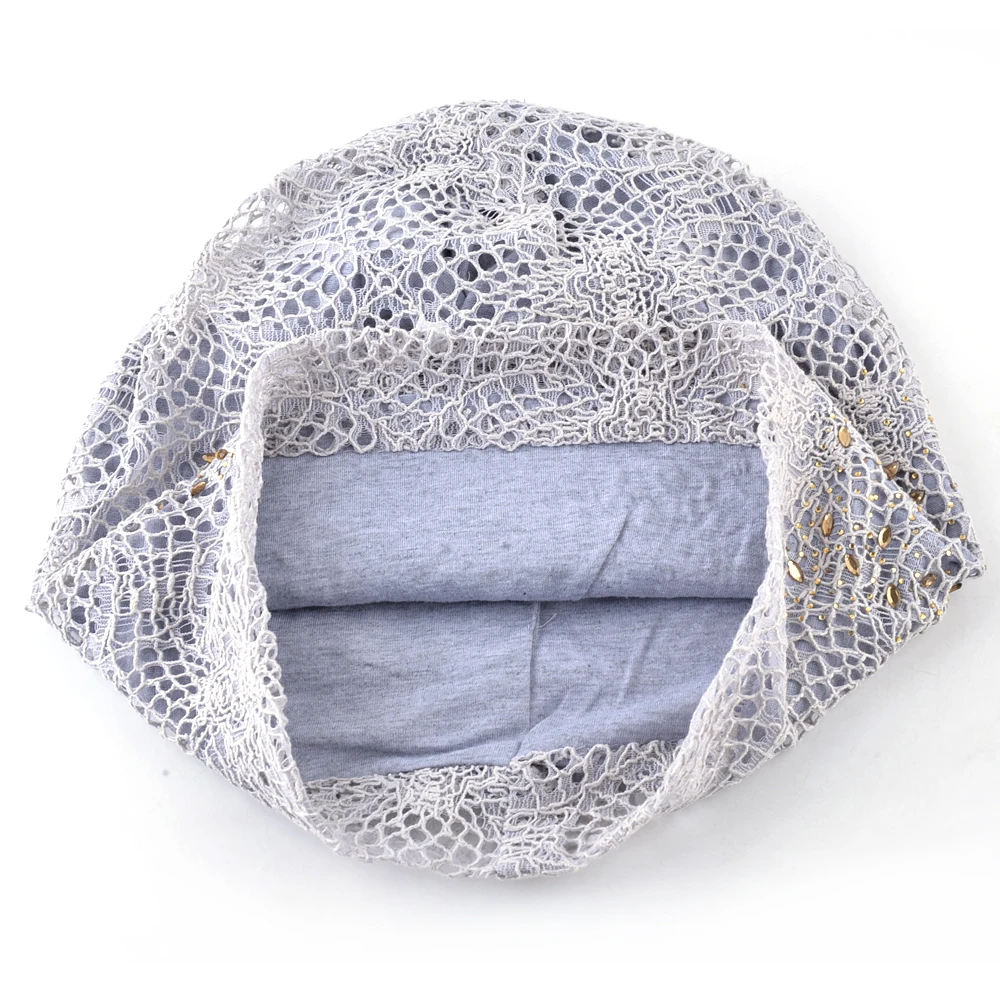 Шапка-бини Женская однотонная кружевная Со стразы | Аксессуары для одежды