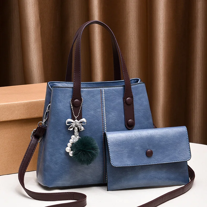 

Designer Handbag High Quality 2021 Simple Fur Ball Ornaments Composite Bag The New Women Shoulder Messenger Bag Purses Sac Femme