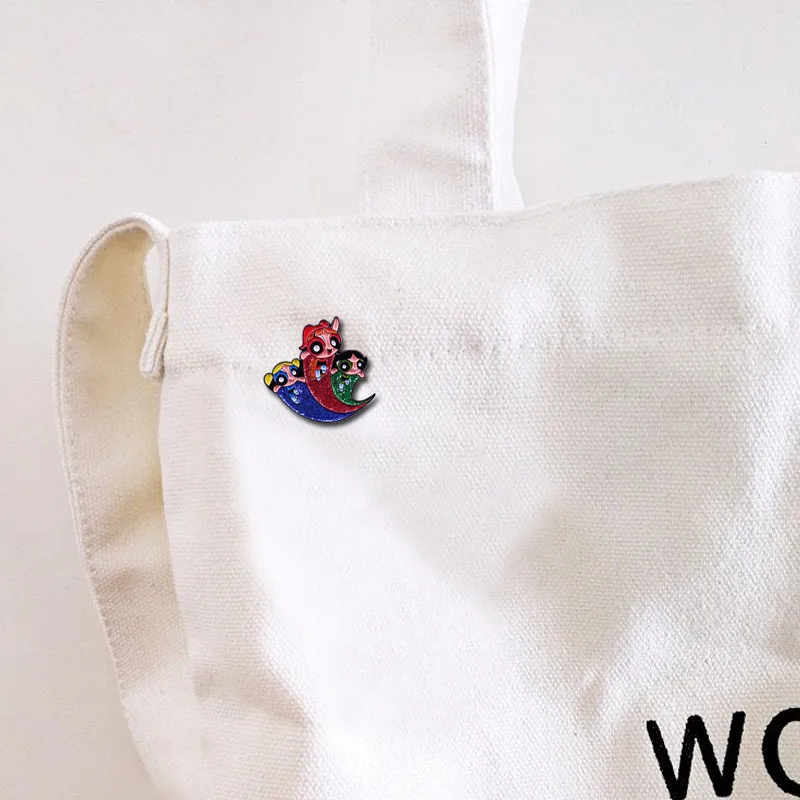 Цветок бабочки и пузырьки девушки Феминистская эмаль Pin коллекция|Броши| |