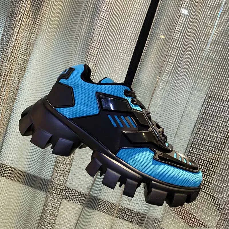 Смешанные цвета противоскользящие мужские кроссовки для бега