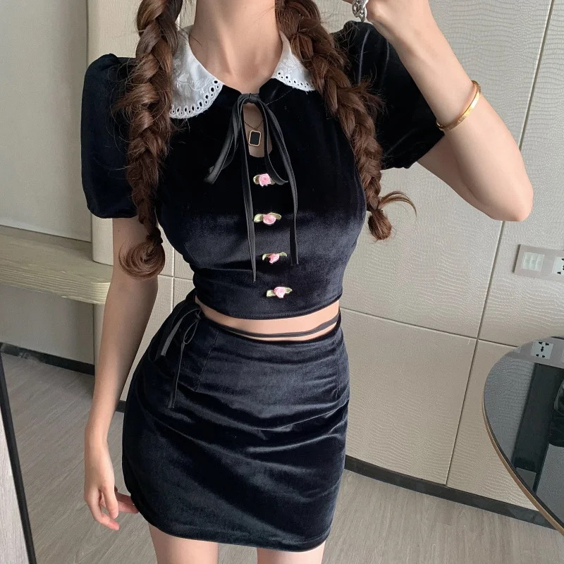 

Velour Vintage Women Two Piece Set Summer Flowers Ribbons Peter Pan Collar Tops Mini Skirts Velvet Lady Outfits Gothic Clothing