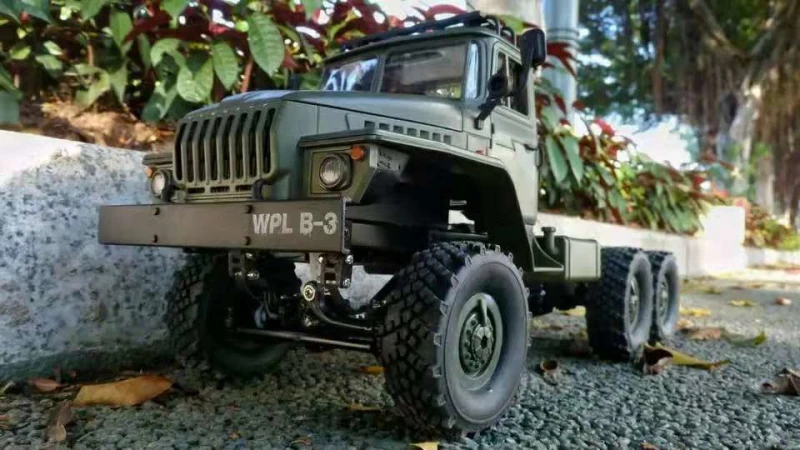 R/C военный грузовик B-3 советская Урал командная машина 2,4G RC автомобиль со светодиодный светильник шасси из сплава играть для 30Minu дистанционного управления автомобиля игрушки