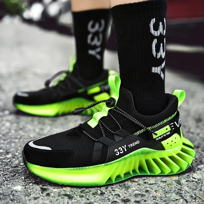 

New Arrival Trendy Blade Running Shoes for Men Breathable Reflective Sneakers Anti Skid Outsole Cushioning Training Casual Shoes