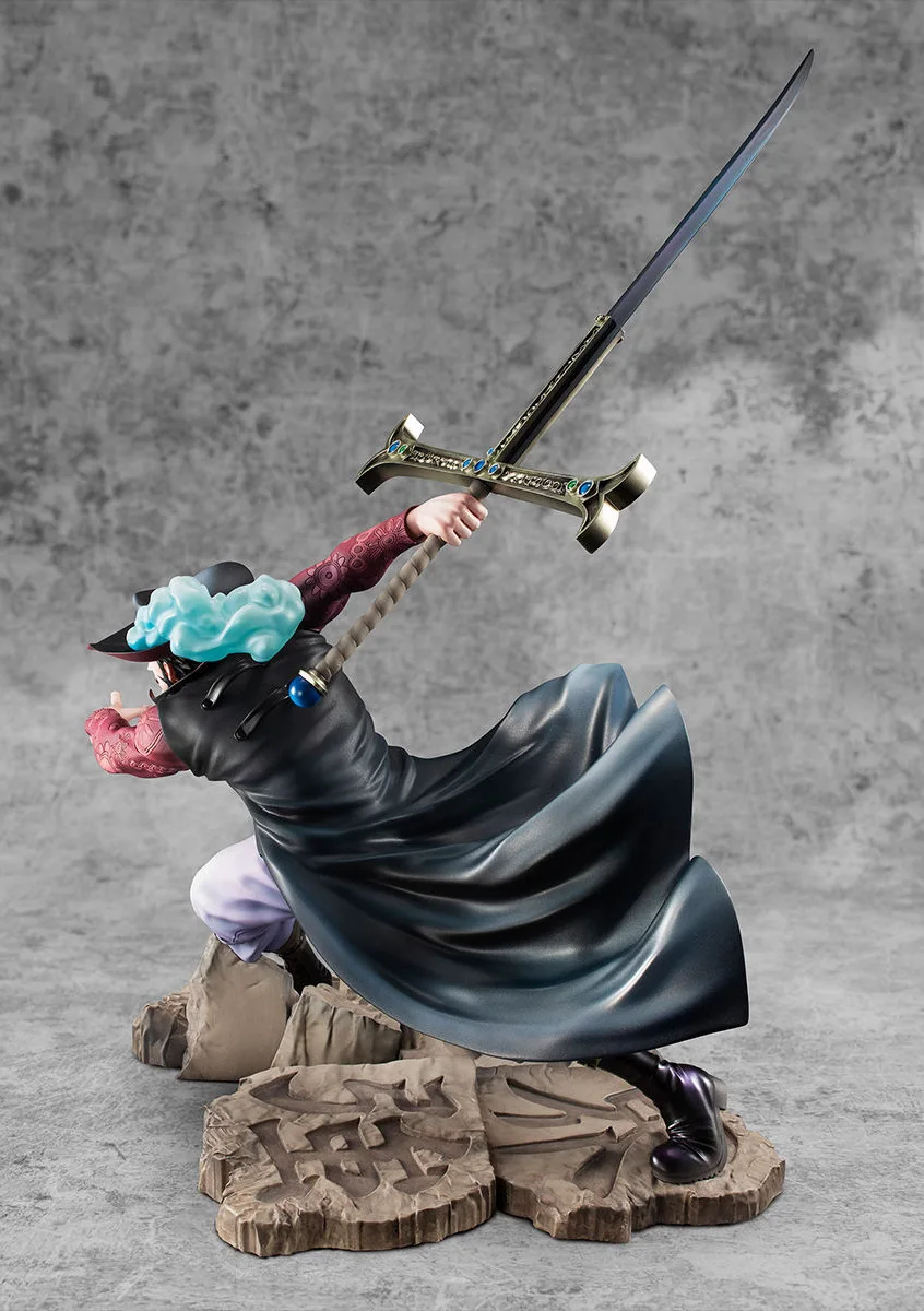 

19cm new anime one piece Dracule Mihawk figurine Combat ver. PVC Action Figure Collection Model Toys Gift for kids