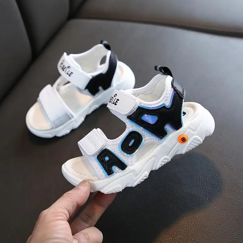 

Boys and girls open toe sandals children's summer new fashion soft bottom children's sports shoes boys non-slip beach sandals