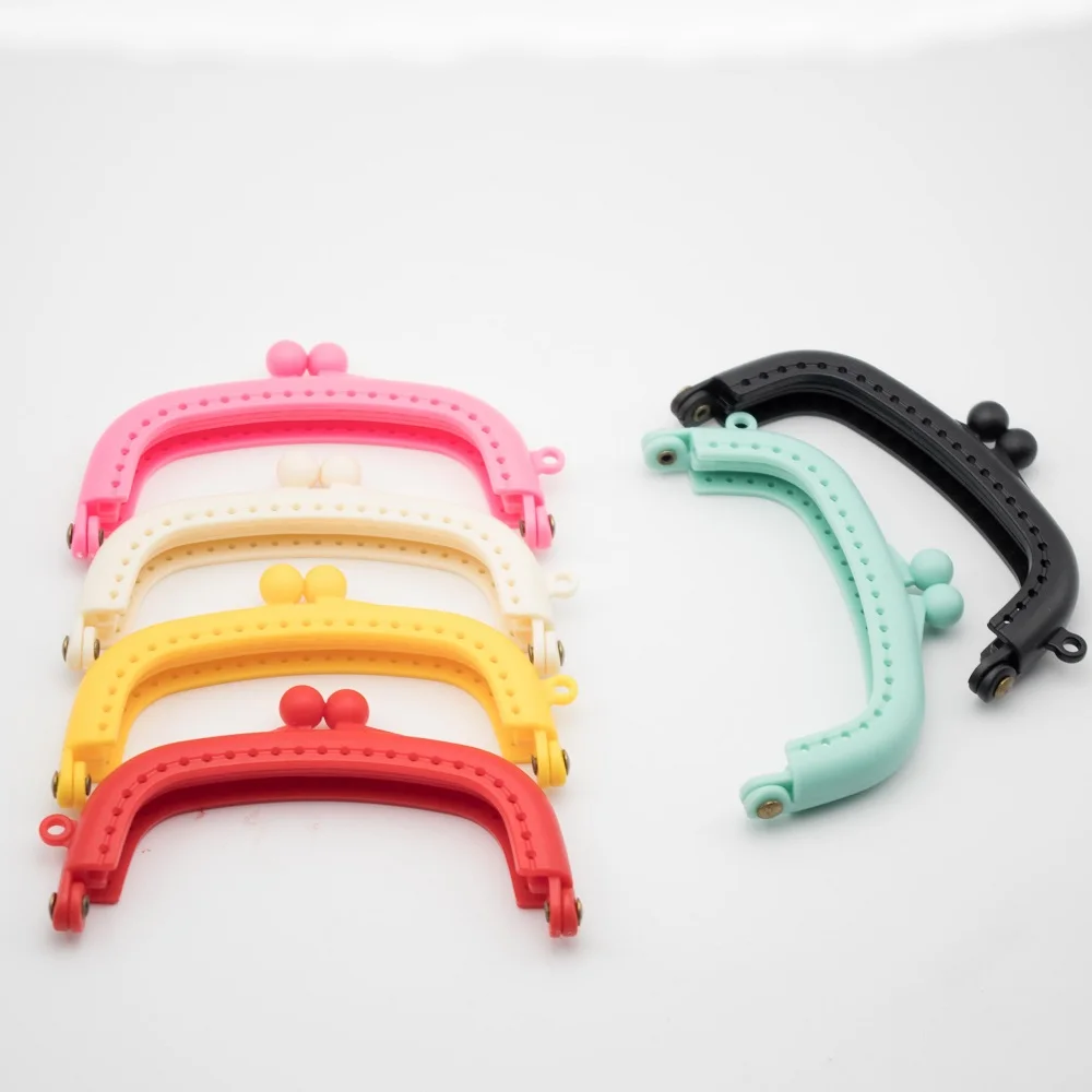 

1 Pcs Diy Candy Color Resin Coin Purse Handmade Bag Arc Frame Kiss Clasp Lock Handbag 8.5cm Hot Bag Parts & Accessories