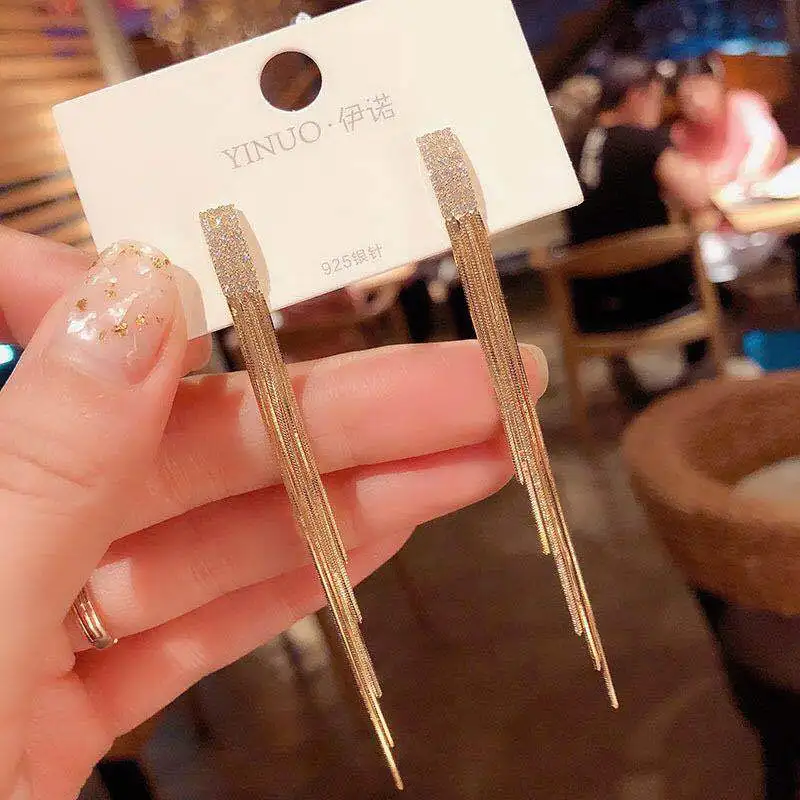 Серьги с кисточками Индивидуальные Длинные темпераментные серьги супер