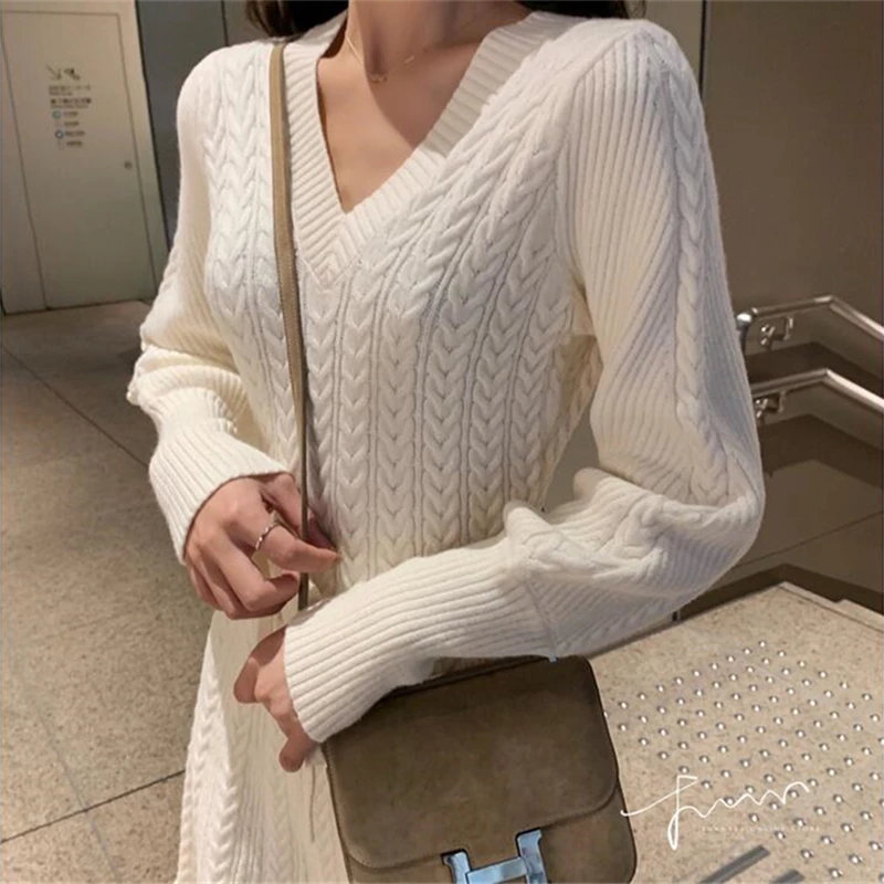 Женское трикотажное платье-свитер элегантное ТРАПЕЦИЕВИДНОЕ ПЛАТЬЕ на шнуровке