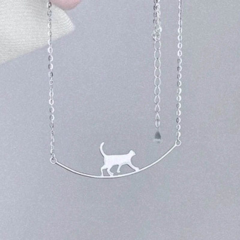 Простое корейское ожерелье с подвеской в виде прогулочной кошки милое для женщин