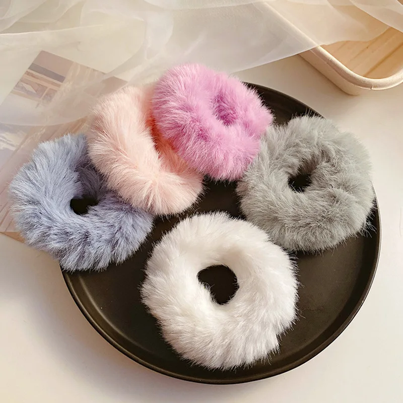 

2PCS/LOT New Warm Elastic Hair Band Scrunchie Soft Faux Fur Women Girls Ponytai Holder Hair Rope Rubber Band Headwear HairROPE